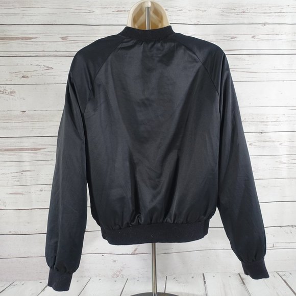 Fabletics Electra Puffy Bomber Semi Cropped Jacket - Picture 4 of 9